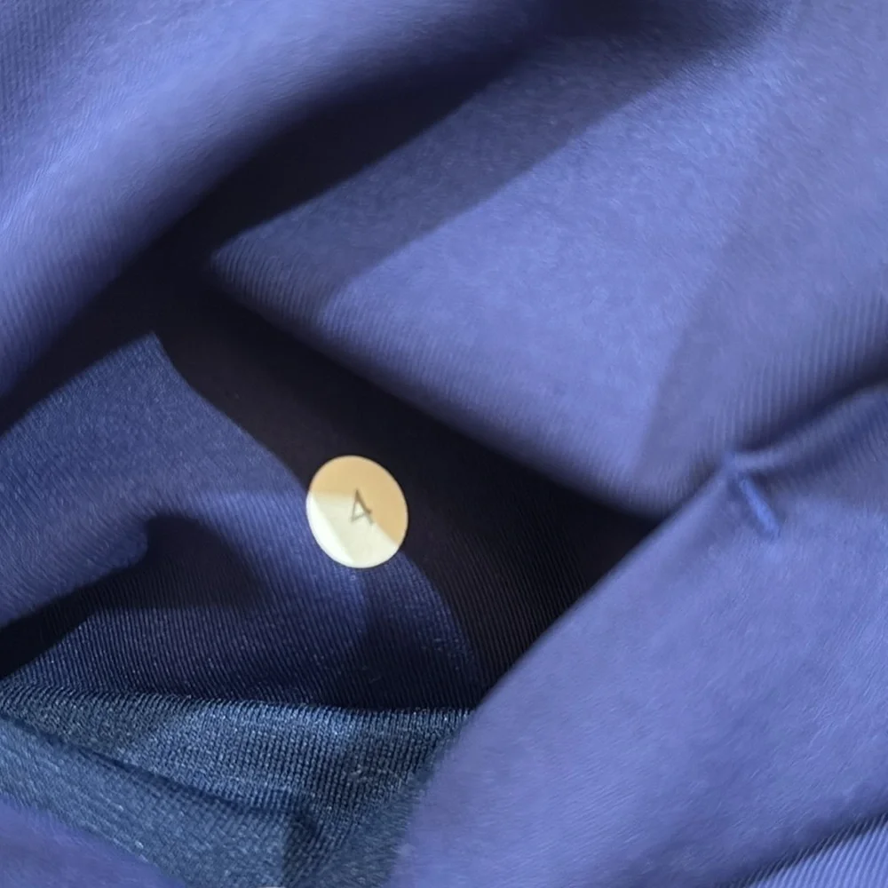 Lululemon X Soulcycle Minimalist Crop Leggings in Hero Blue sz 4